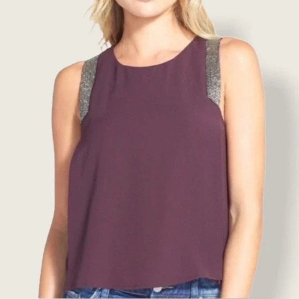 Astr The Label Crepe Bead Sleeveless Blouse